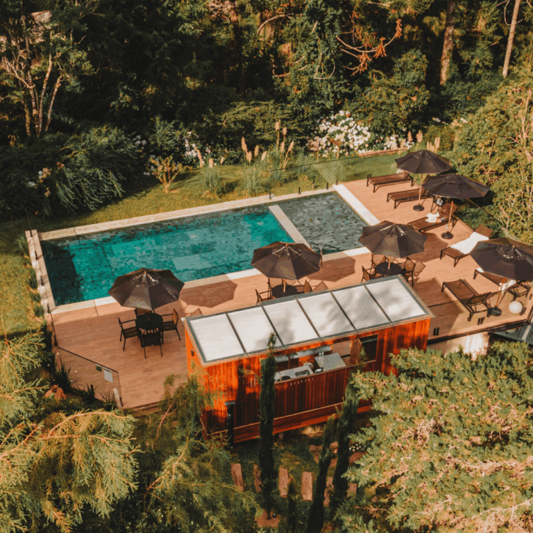 Hotel em Campos do Jordão com Piscina Aquecida: Viva uma Experiência Exclusiva no Hotel Boutique Quebra-Noz